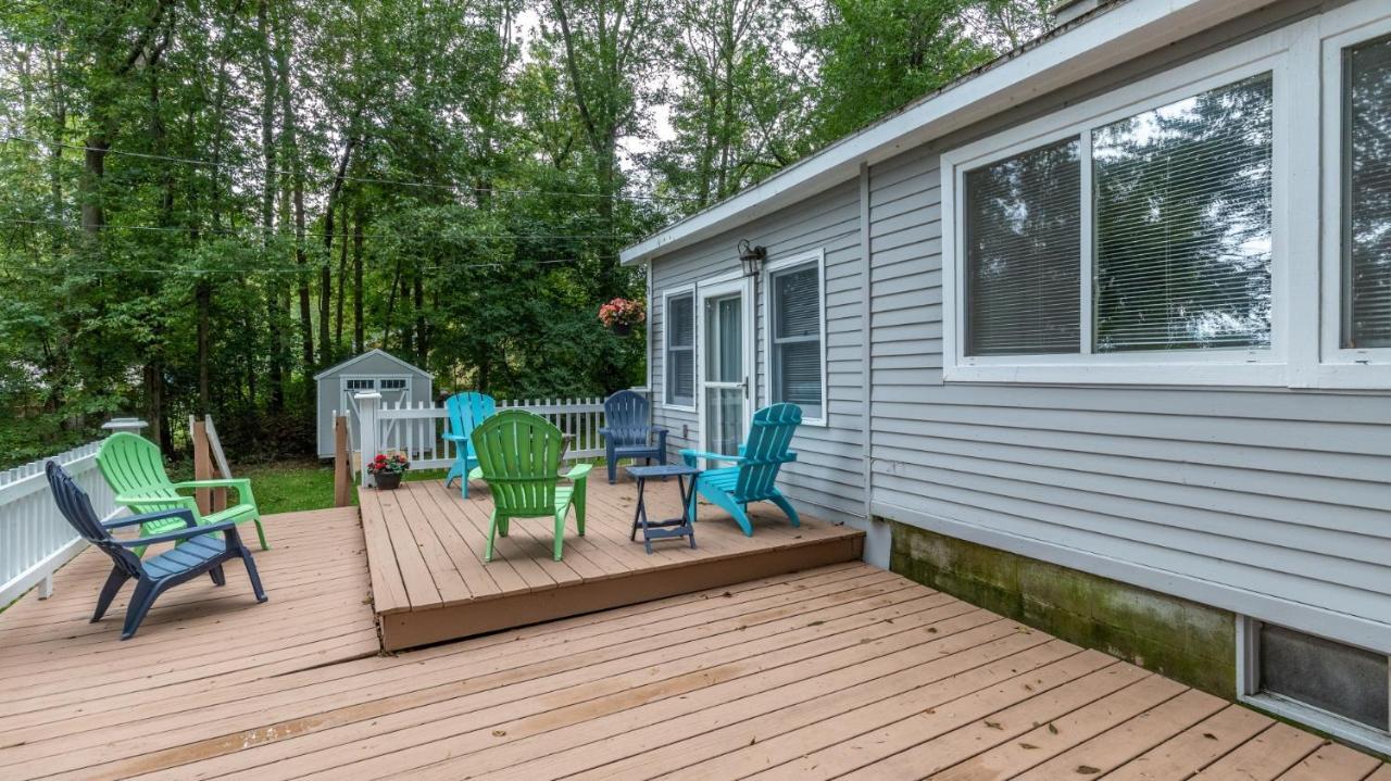 Cozy Colchester Cabin Near Lake Exterior foto